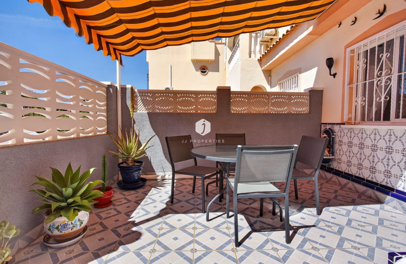 Resale - Apartment / flat -
Orihuela Costa - Costa Blanca