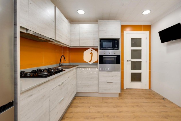 Tweedehands - Appartement / flat -
Torrevieja - Acequion