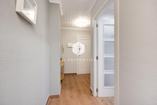 Tweedehands - Appartement / flat -
Torrevieja - Acequion