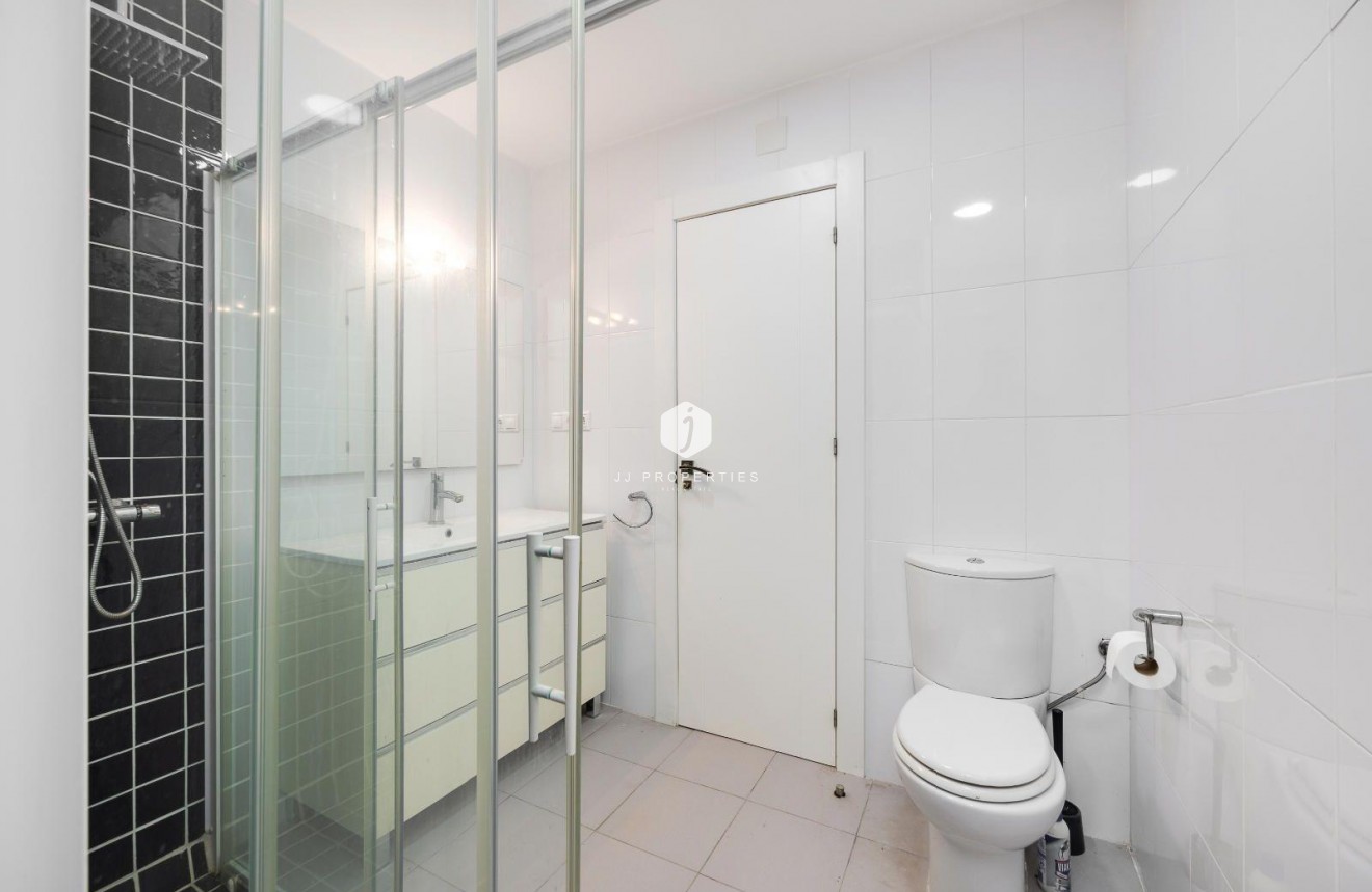 Tweedehands - Appartement / flat -
Torrevieja - Acequion