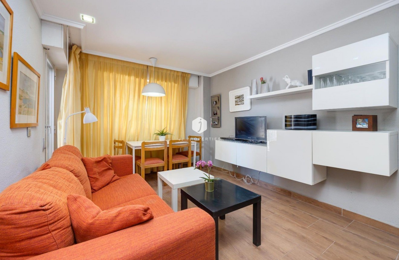 Tweedehands - Appartement / flat -
Torrevieja - Acequion