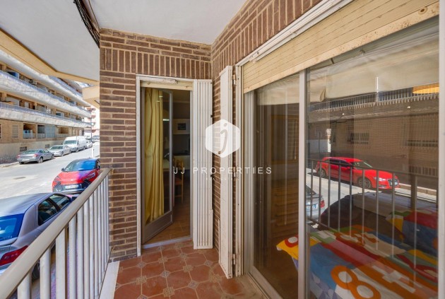 Tweedehands - Appartement / flat -
Torrevieja - Acequion