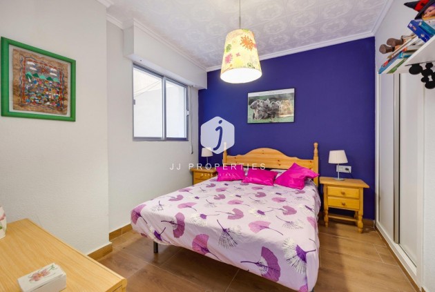 Tweedehands - Appartement / flat -
Torrevieja - Acequion