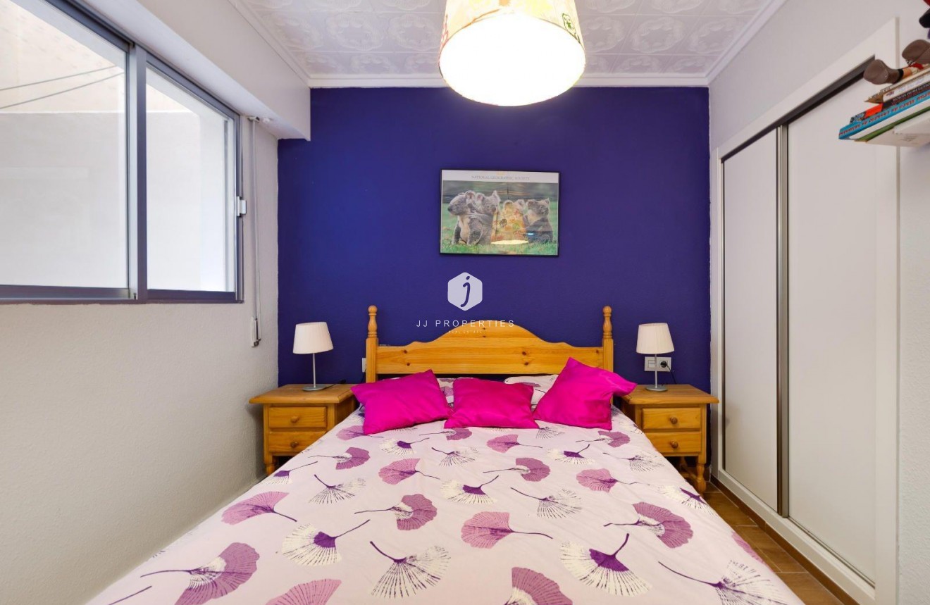 Tweedehands - Appartement / flat -
Torrevieja - Acequion