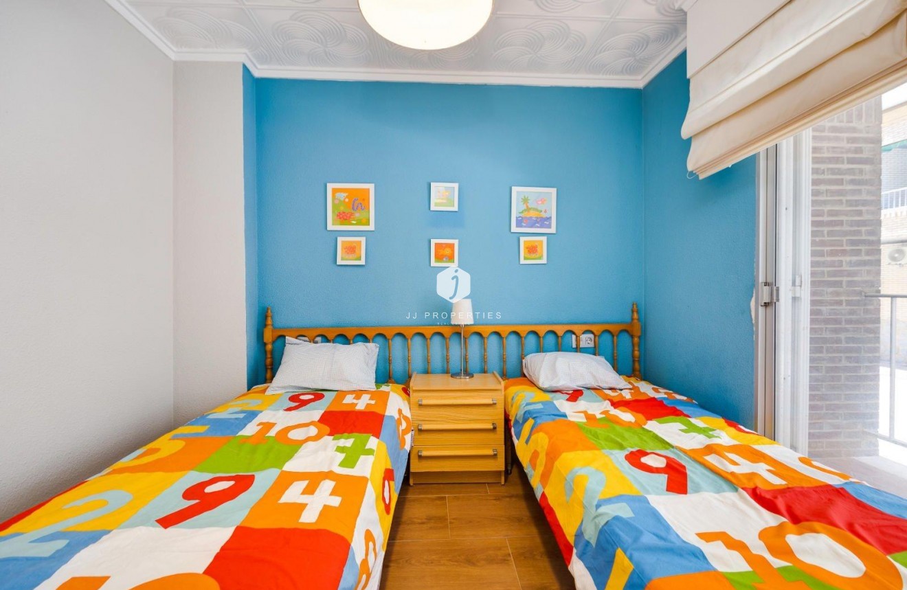 Tweedehands - Appartement / flat -
Torrevieja - Acequion