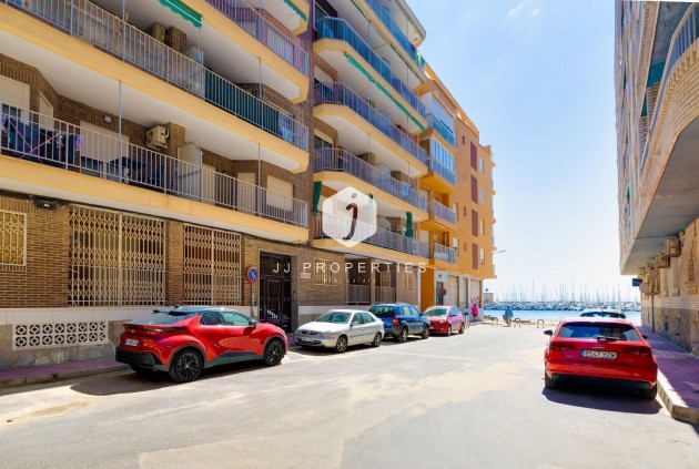 Tweedehands - Appartement / flat -
Torrevieja - Acequion