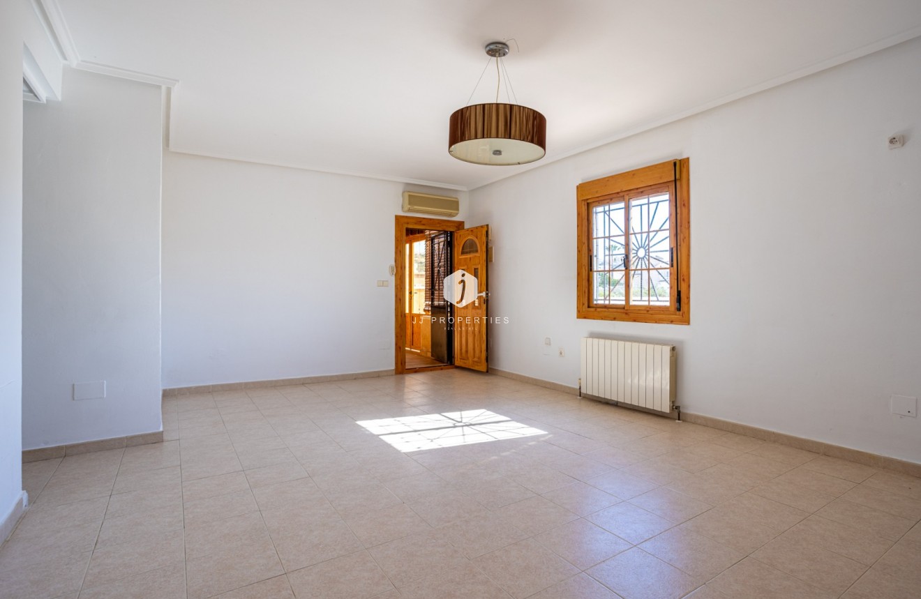 Aus zweiter Hand - Villa -
Benijofar - Costa Blanca