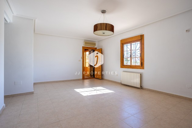Aus zweiter Hand - Villa -
Benijofar - Costa Blanca
