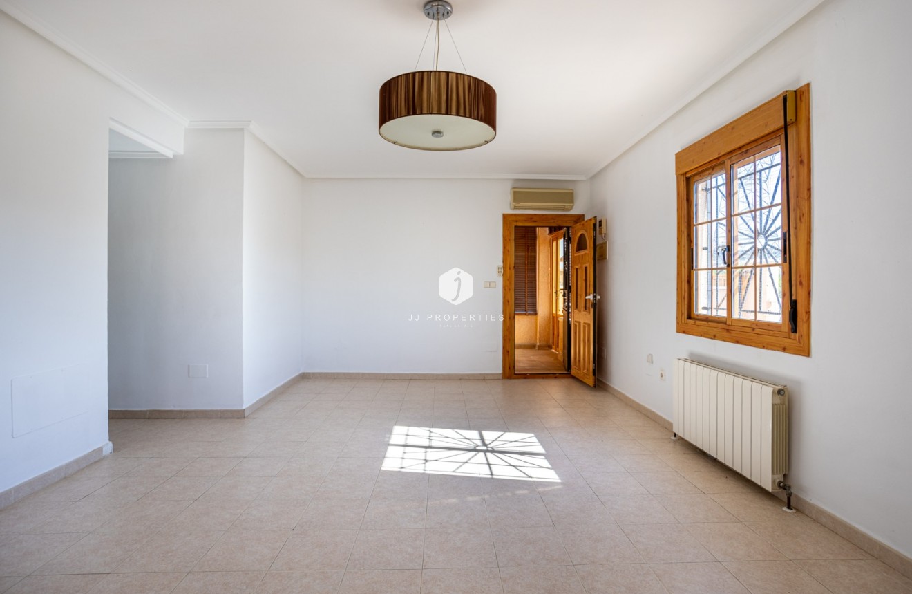 Aus zweiter Hand - Villa -
Benijofar - Costa Blanca