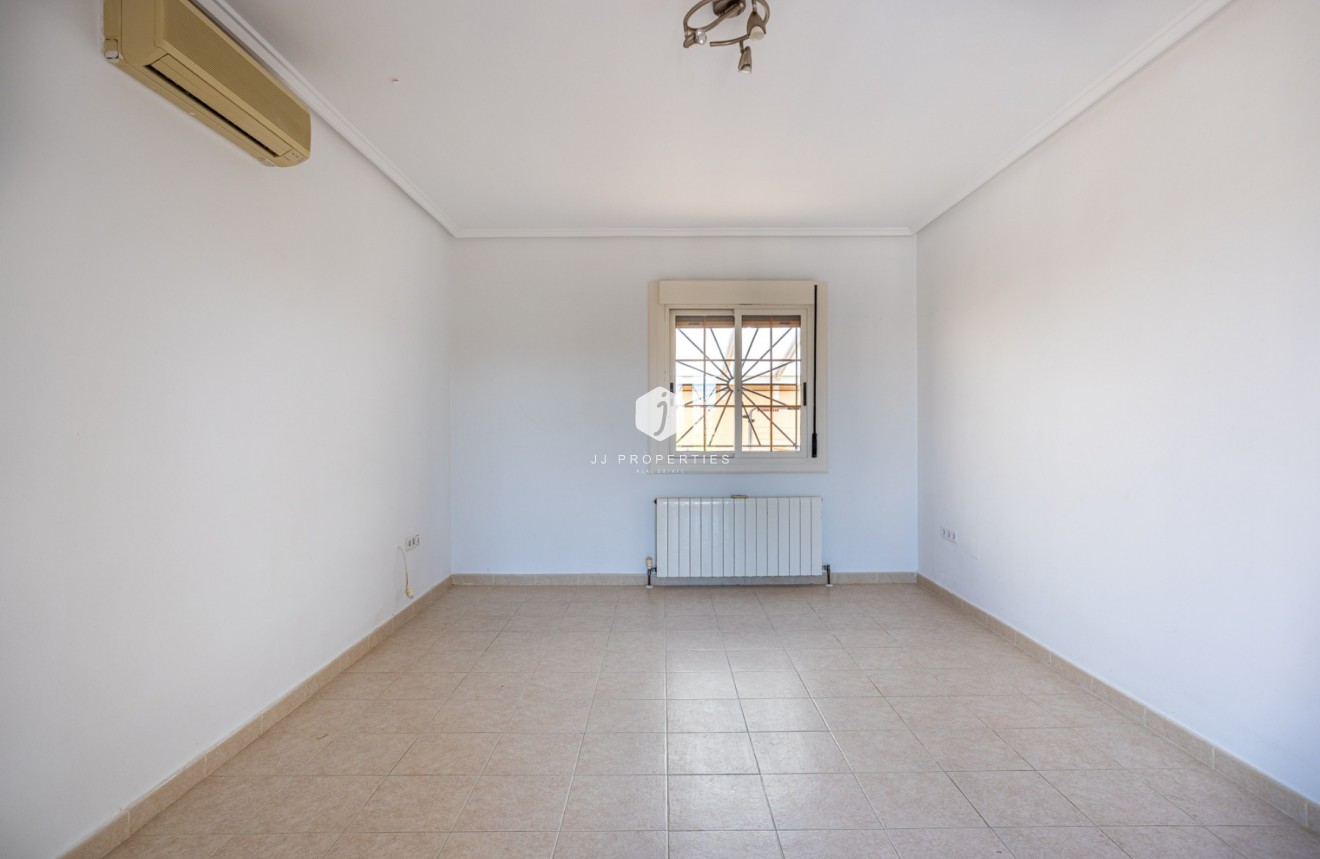 Aus zweiter Hand - Villa -
Benijofar - Costa Blanca