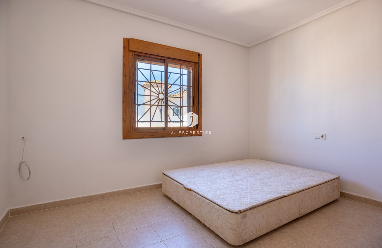 Aus zweiter Hand - Villa -
Benijofar - Costa Blanca