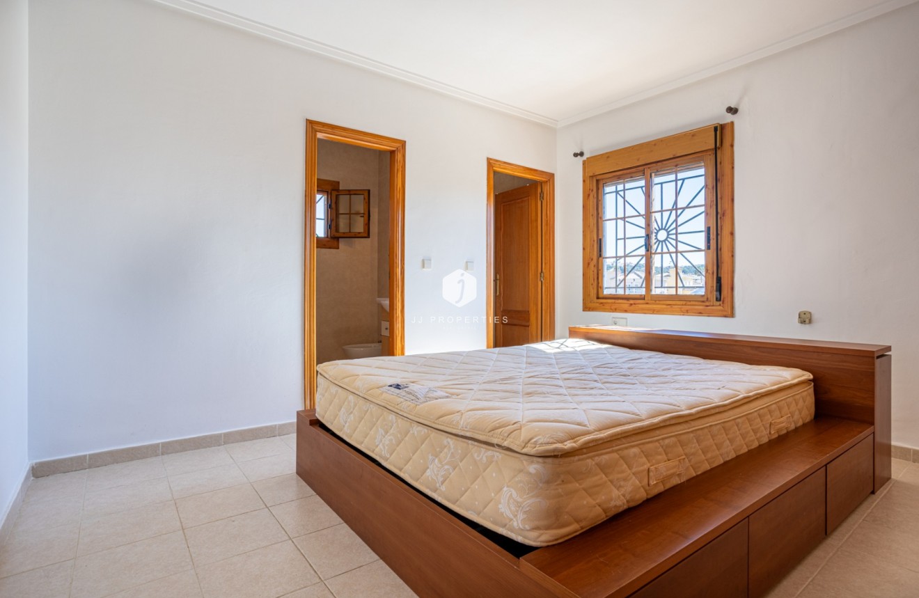 Aus zweiter Hand - Villa -
Benijofar - Costa Blanca
