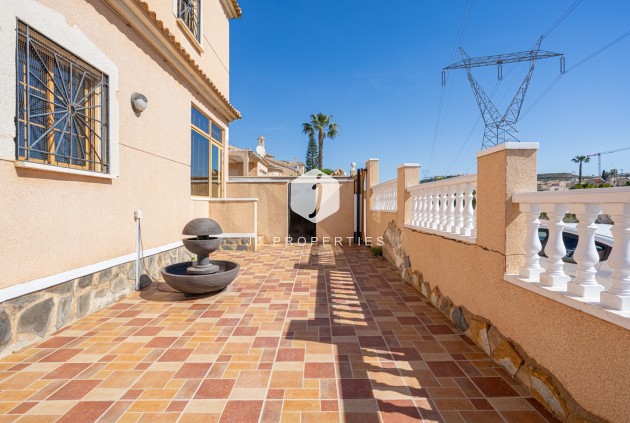 Aus zweiter Hand - Villa -
Benijofar - Costa Blanca