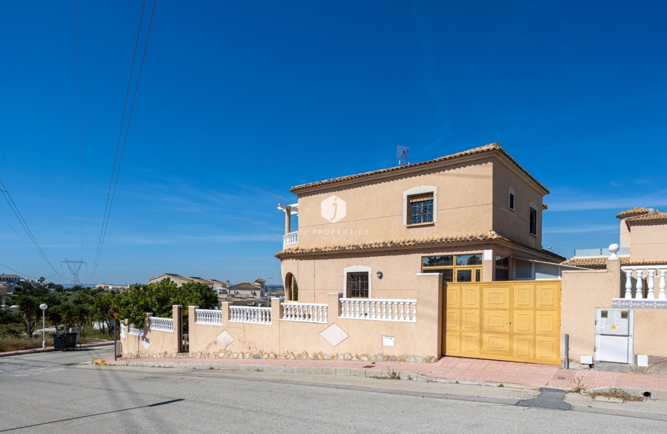 Aus zweiter Hand - Villa -
Benijofar - Costa Blanca