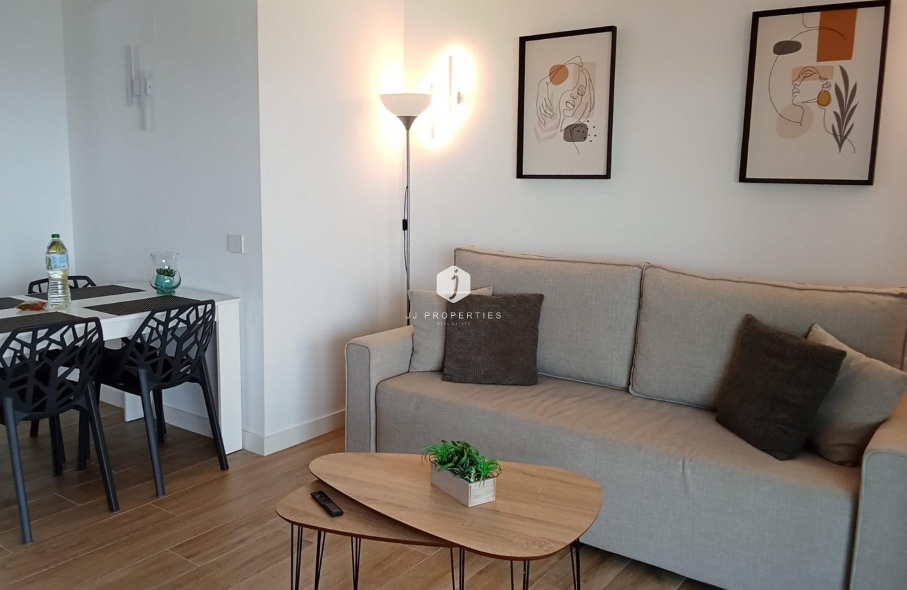Resale - Apartment / flat -
Torrevieja - Punta prima