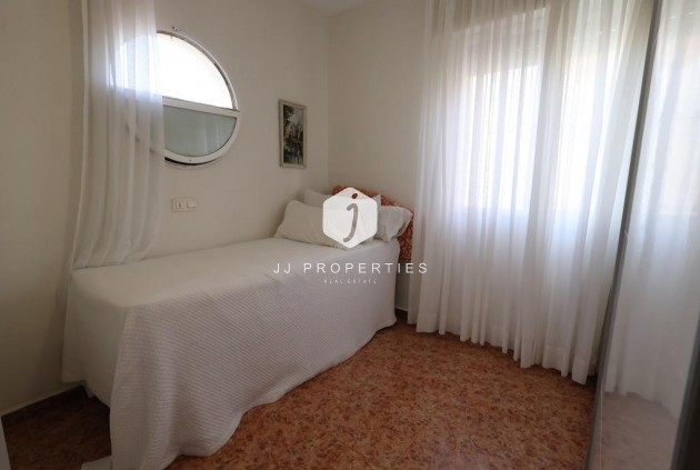 D'occasion - Chalet -
Torrevieja - Costa Blanca