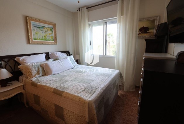 D'occasion - Chalet -
Torrevieja - Costa Blanca