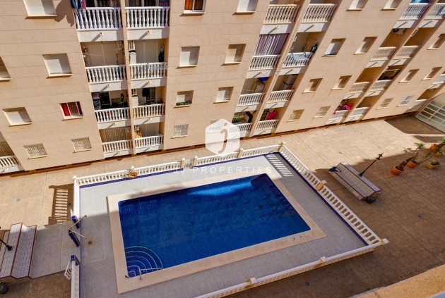 Tweedehands - Appartement / flat -
Torrevieja - Estacion de autobuses