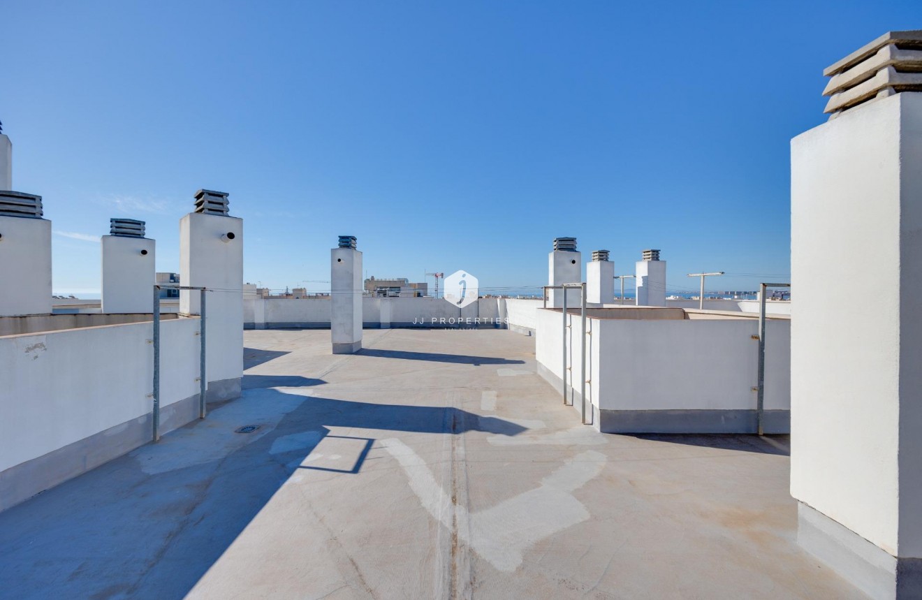 Tweedehands - Appartement / flat -
Torrevieja - Estacion de autobuses