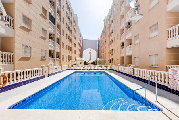 Tweedehands - Appartement / flat -
Torrevieja - Estacion de autobuses