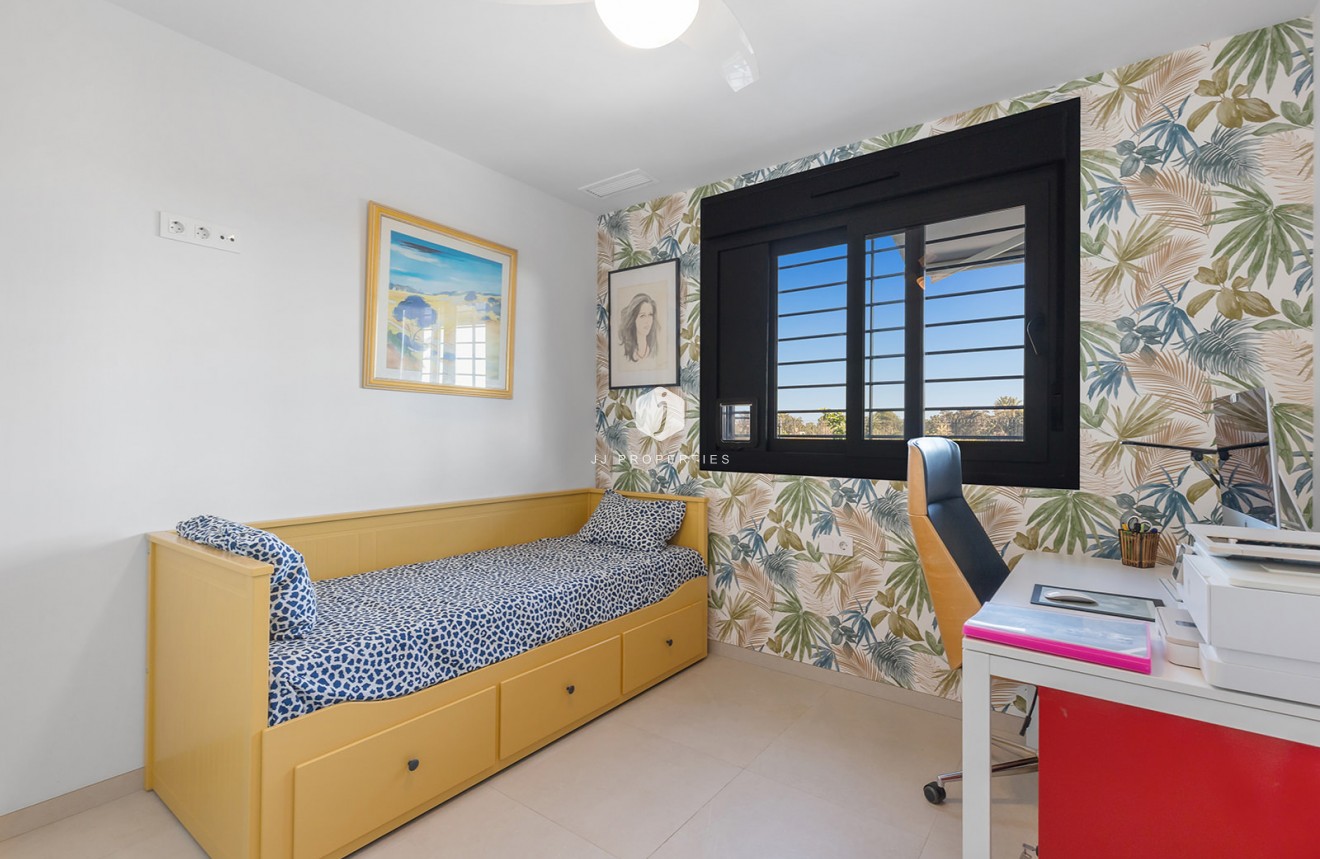 Resale - Apartment / flat -
Torrevieja - Costa Blanca