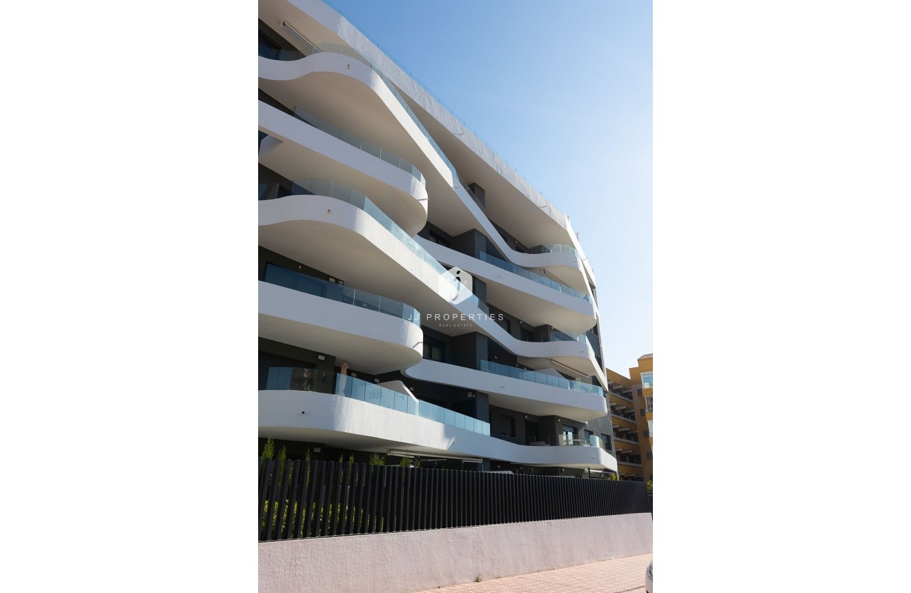 Resale - Apartment / flat -
Torrevieja - Costa Blanca
