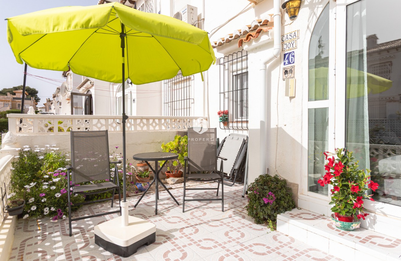 D'occasion - Bungalow -
Torrevieja - Costa Blanca