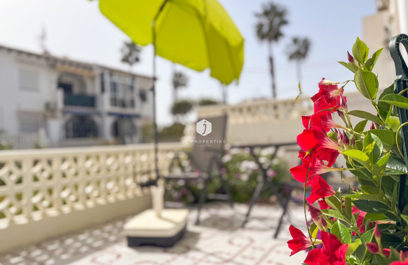 D'occasion - Bungalow -
Torrevieja - Costa Blanca