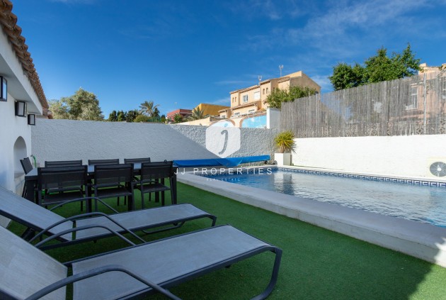 Resale - Villa -
Los Balcones - Costa Blanca