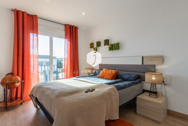 Resale - Villa -
Los Balcones - Costa Blanca