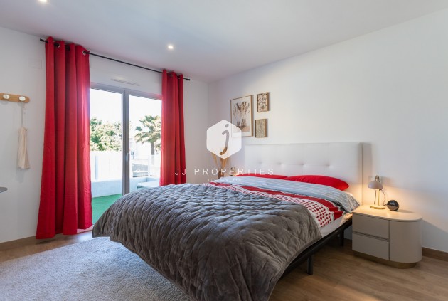 Resale - Villa -
Los Balcones - Costa Blanca