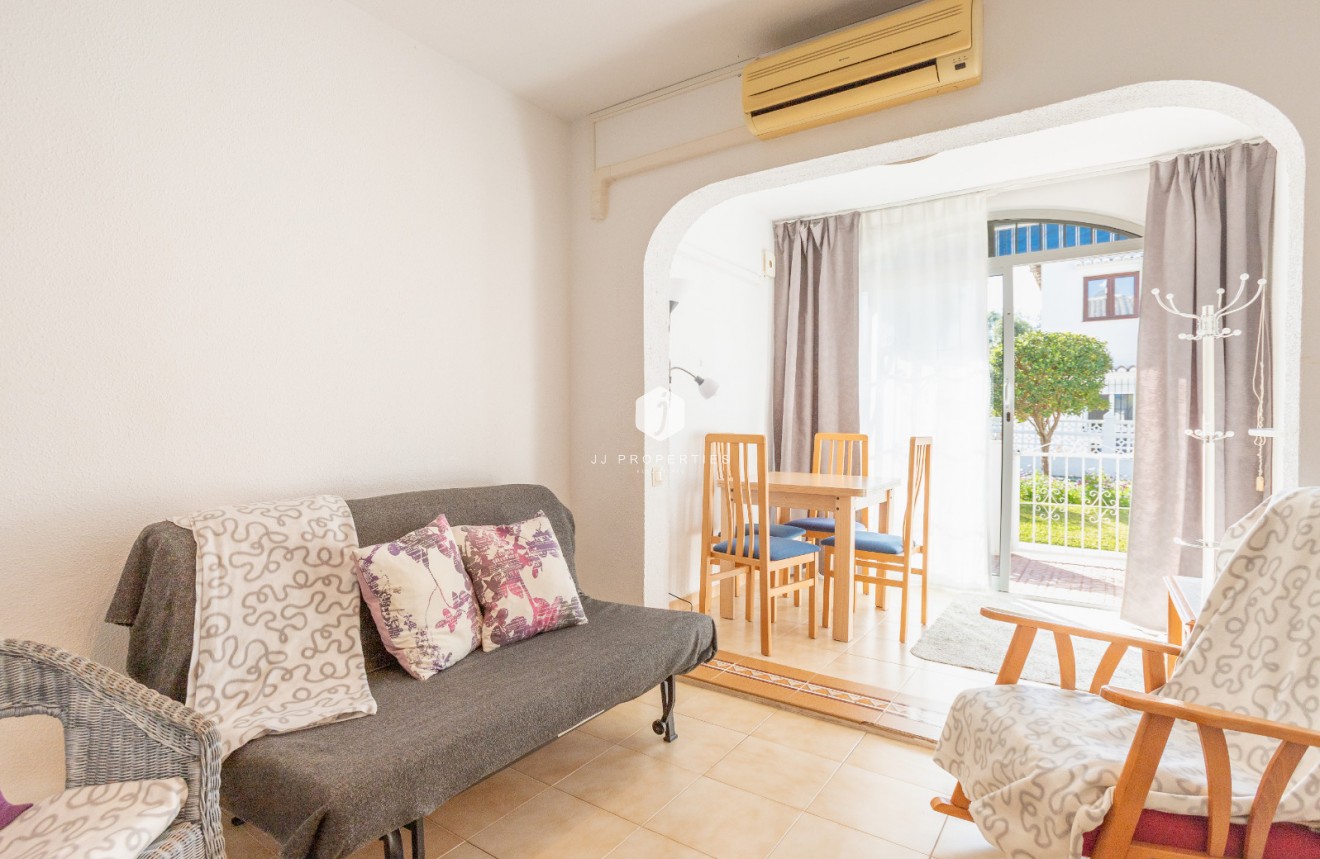 D'occasion - Bungalow -
Torrevieja - Costa Blanca