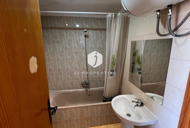 Tweedehands - Appartement / flat -
Torrevieja - Miramar - Torre Del Moro