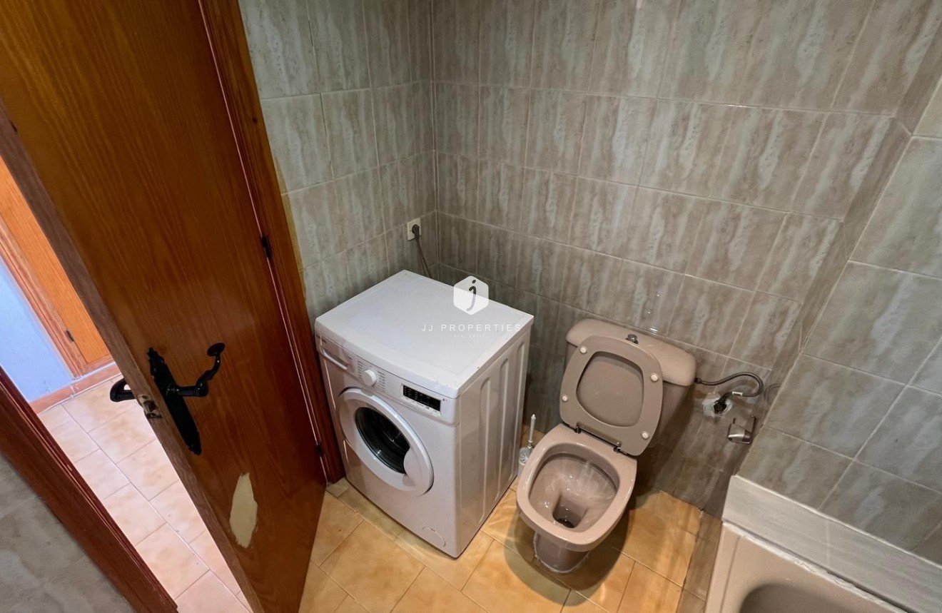Tweedehands - Appartement / flat -
Torrevieja - Miramar - Torre Del Moro