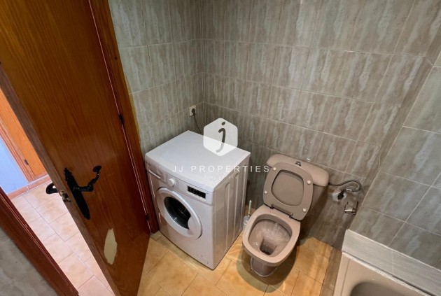 Tweedehands - Appartement / flat -
Torrevieja - Miramar - Torre Del Moro