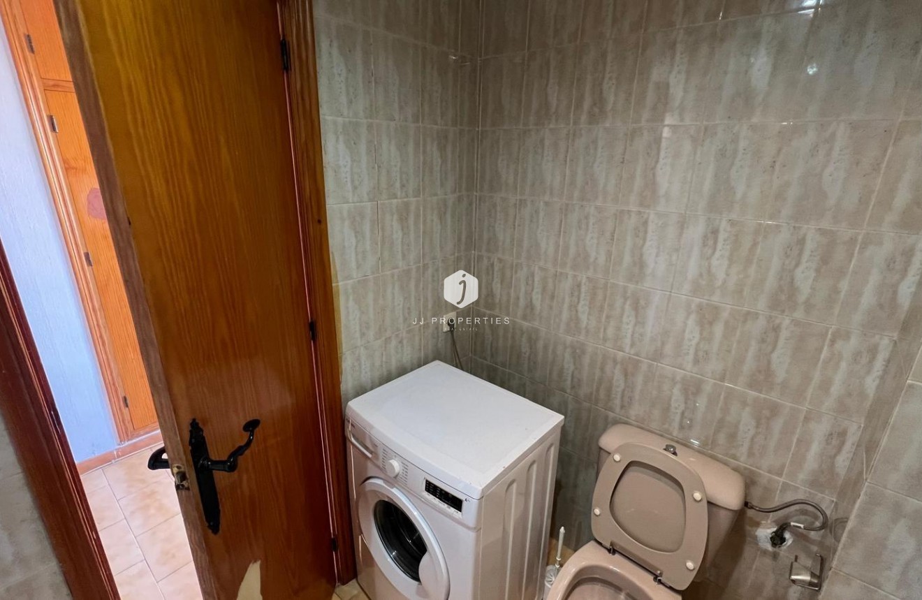 Tweedehands - Appartement / flat -
Torrevieja - Miramar - Torre Del Moro
