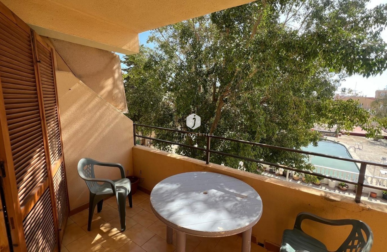 Tweedehands - Appartement / flat -
Torrevieja - Miramar - Torre Del Moro