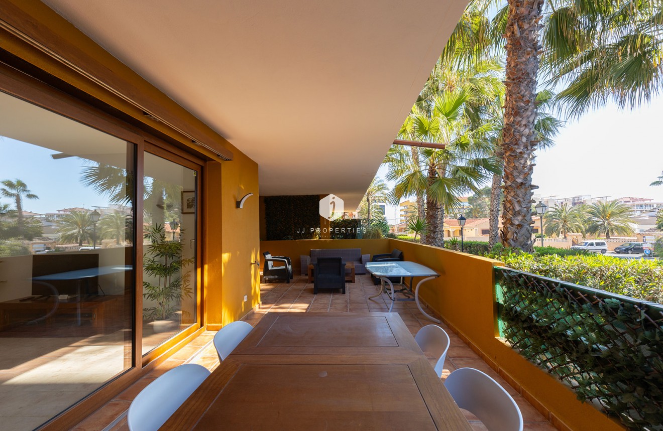 D'occasion - Appartement -
Torrevieja - Costa Blanca