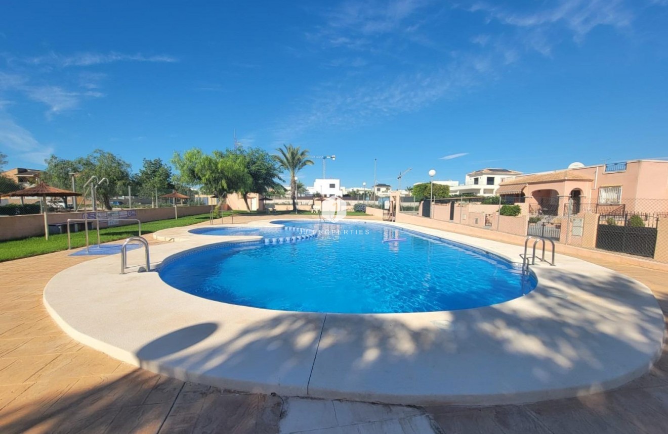Resale - Chalet -
Los Montesinos - Los Montesinos - Urb. La Herrada