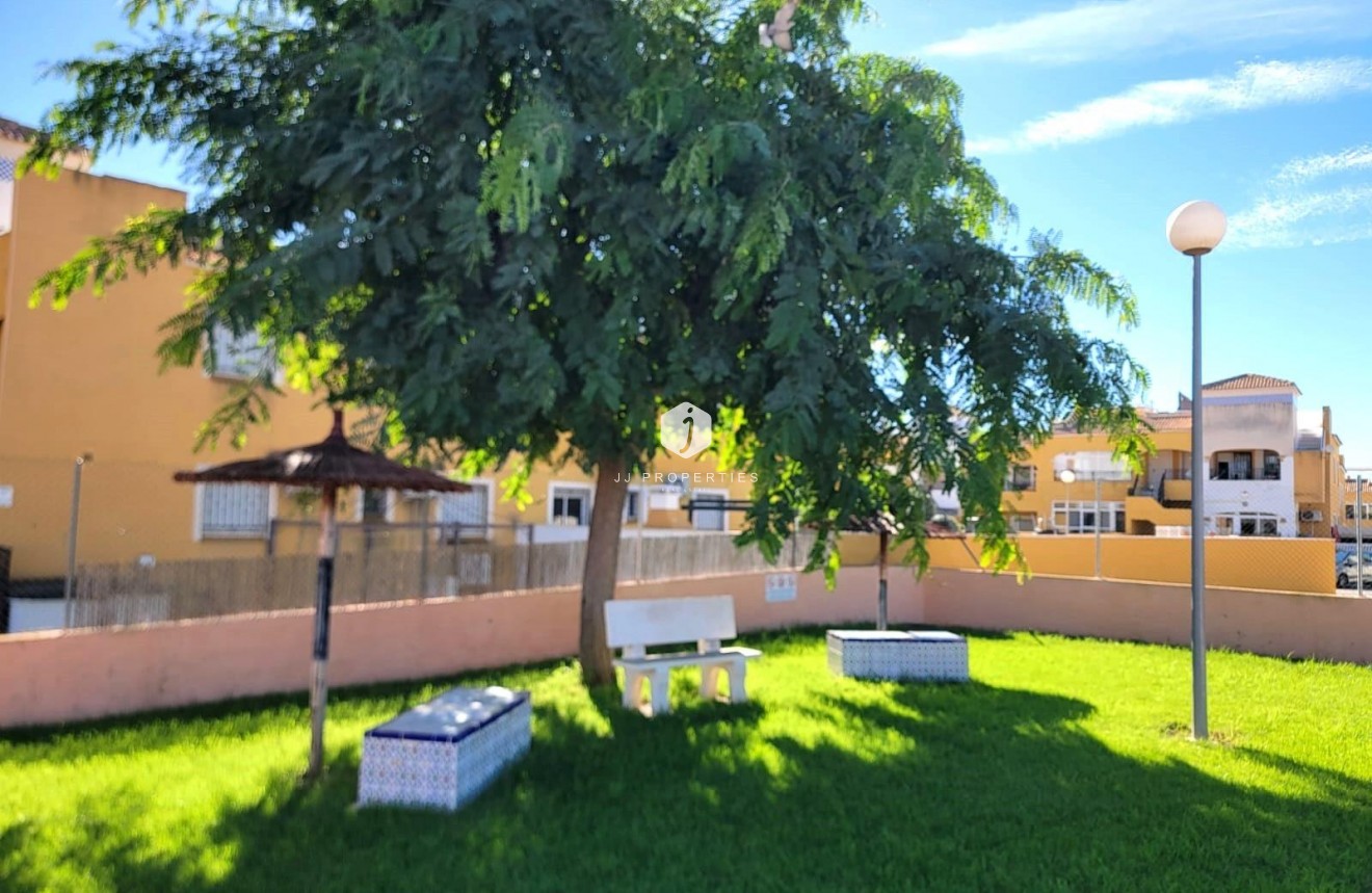 Resale - Chalet -
Los Montesinos - Los Montesinos - Urb. La Herrada