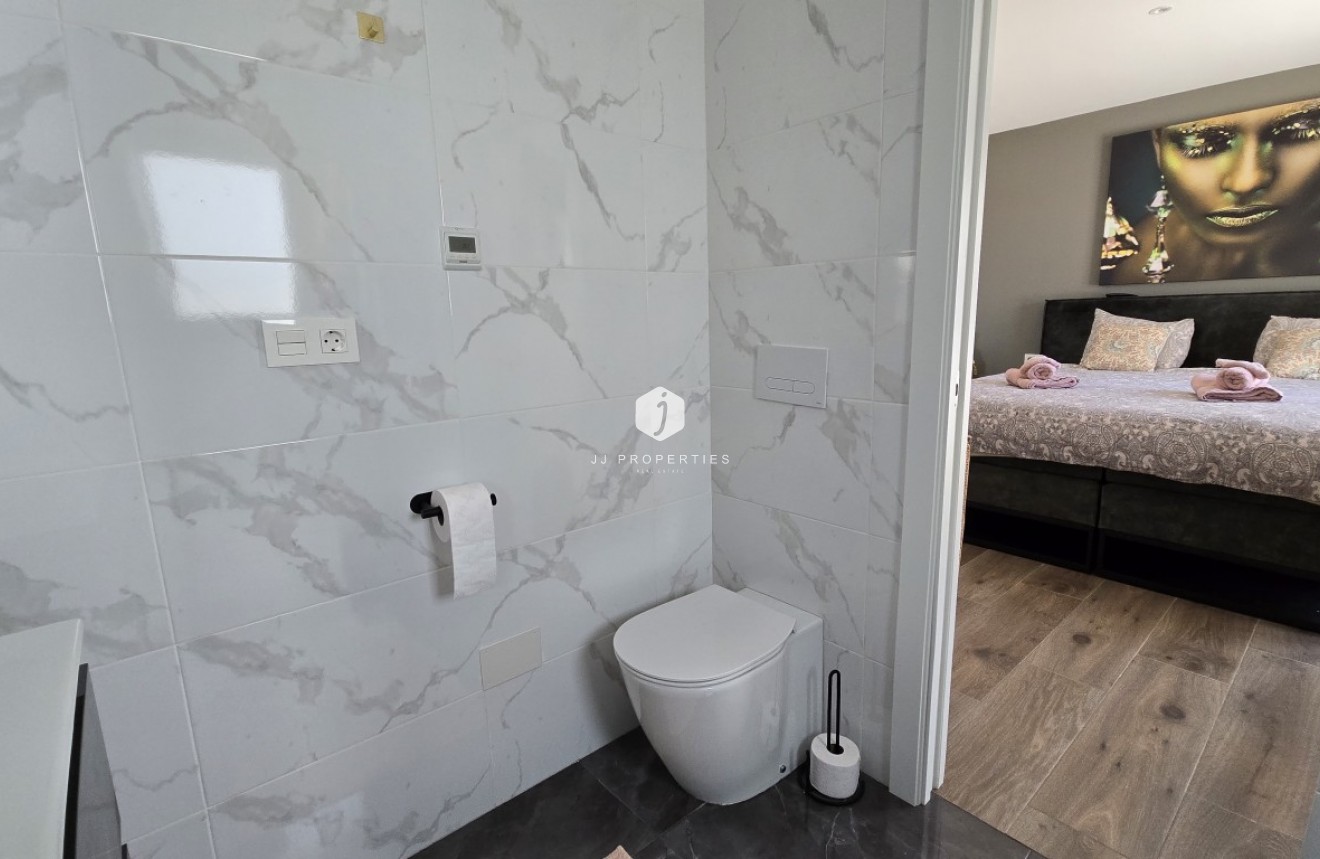 Resale - Villa -
Los Montesinos - Costa Blanca