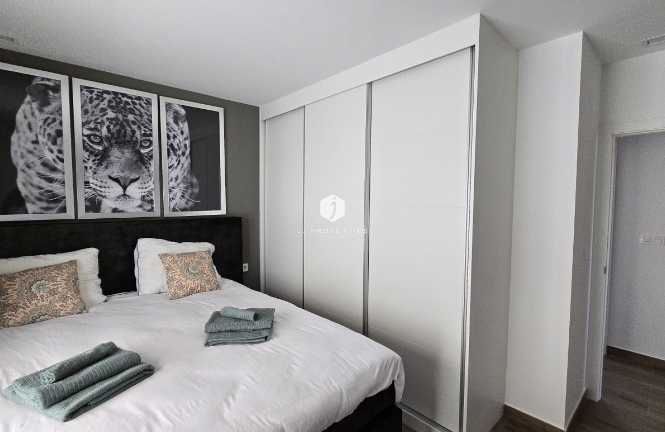 Resale - Villa -
Los Montesinos - Costa Blanca