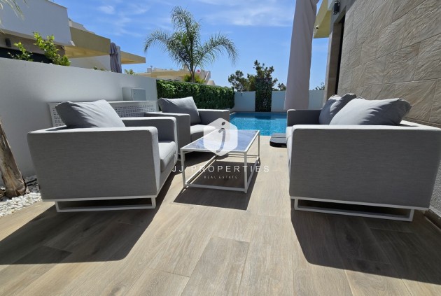 Resale - Villa -
Los Montesinos - Costa Blanca