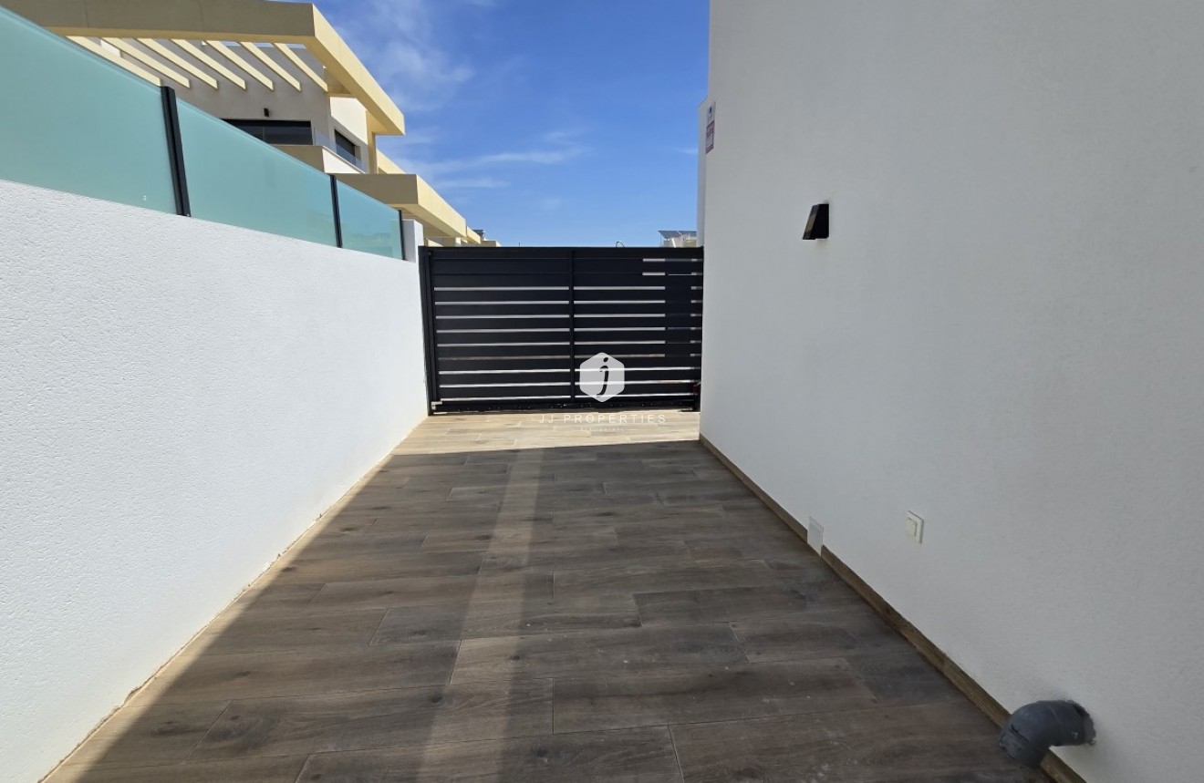 Resale - Villa -
Los Montesinos - Costa Blanca
