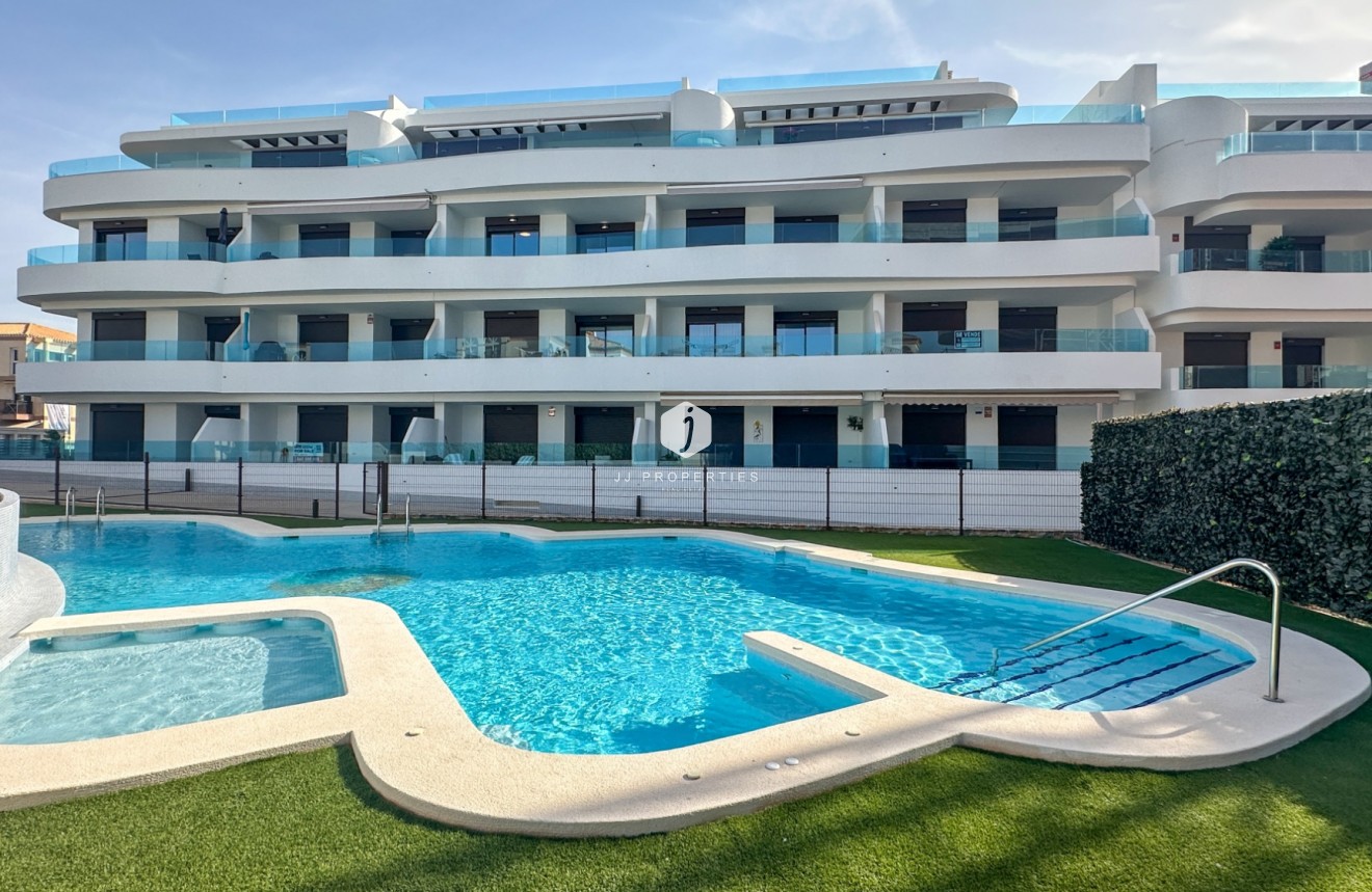 Resale - Apartment / flat -
Orihuela Costa - Costa Blanca