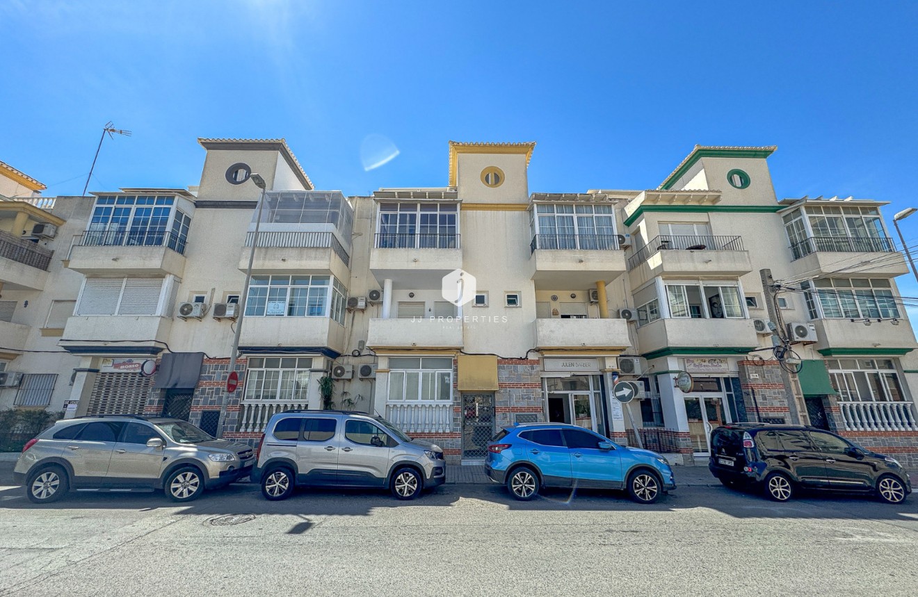 Resale - Apartment / flat -
Torrevieja - Costa Blanca