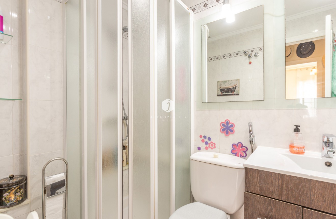 Resale - Apartment / flat -
Torrevieja - Costa Blanca