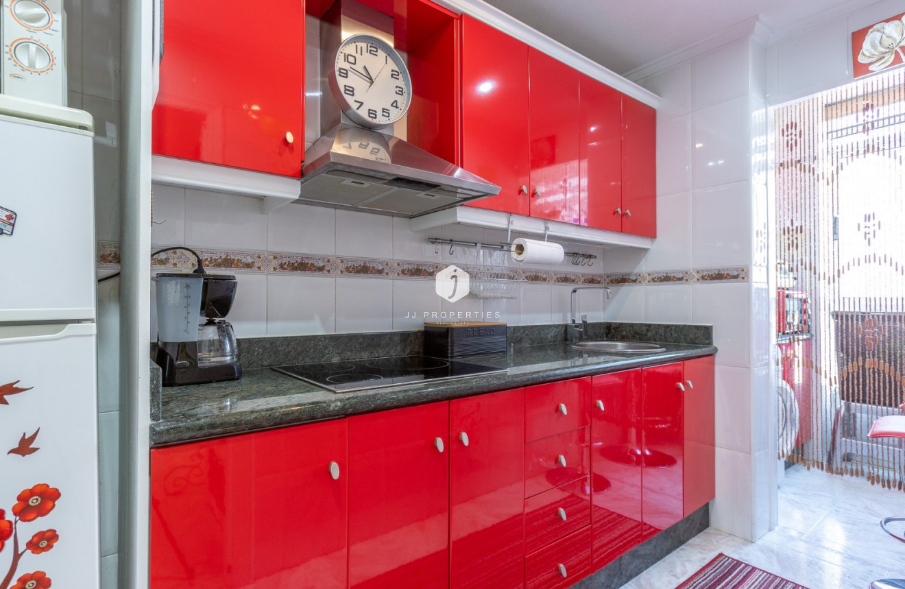 Resale - Apartment / flat -
Torrevieja - Costa Blanca