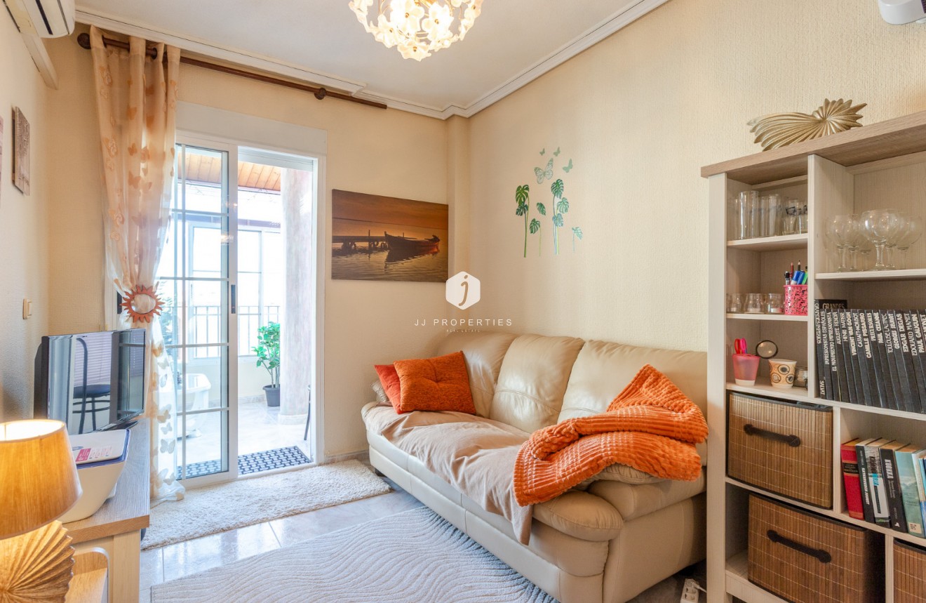 Resale - Apartment / flat -
Torrevieja - Costa Blanca