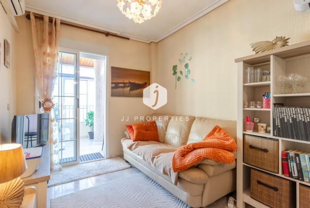Resale - Apartment / flat -
Torrevieja - Costa Blanca